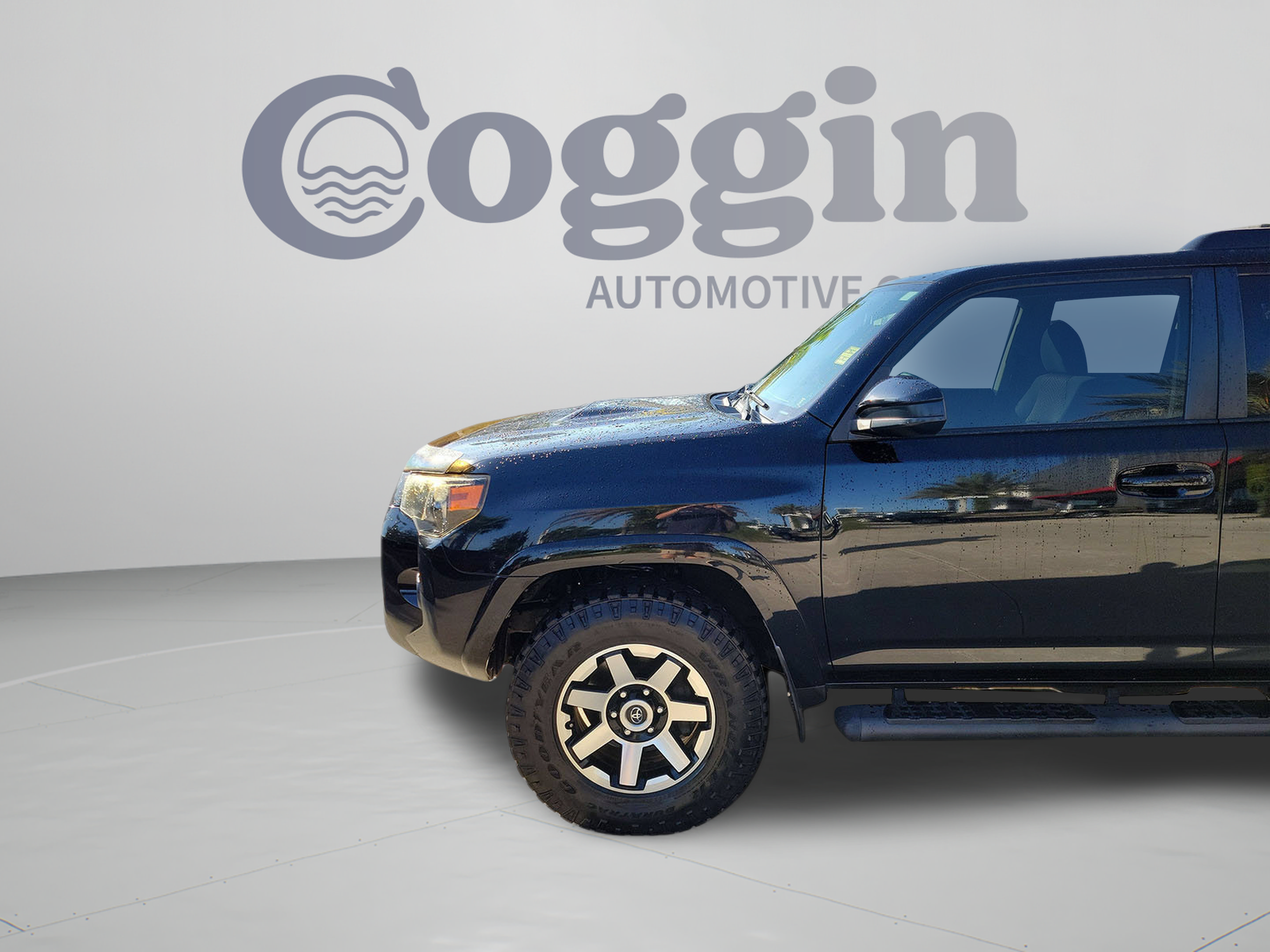 Used 2017 Toyota 4Runner TRD Off-Road AWD/4WD image 36