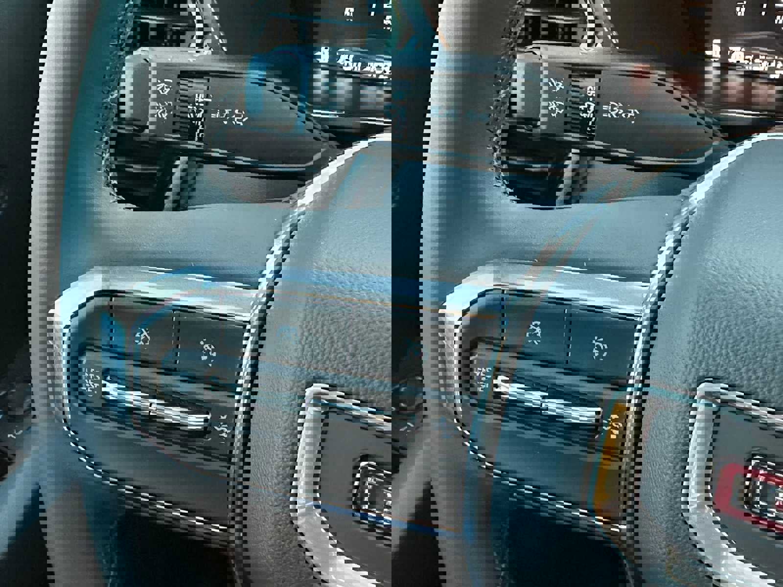 New 2026 GMC Canyon Elevation w/ Convenience Package image 33