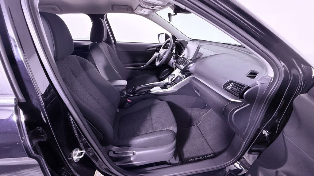 Used 2022 Mitsubishi Eclipse Cross LE image 22