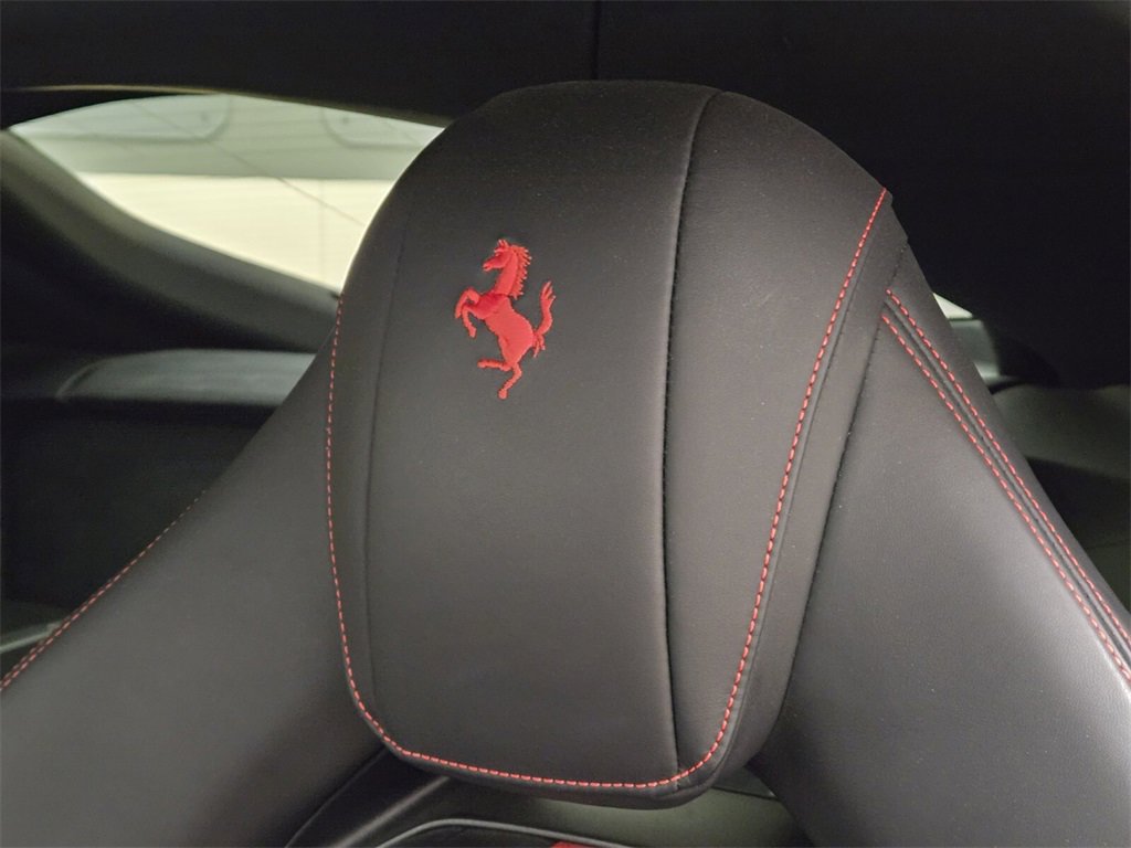 Used 2020 Ferrari 812 Superfast image 32