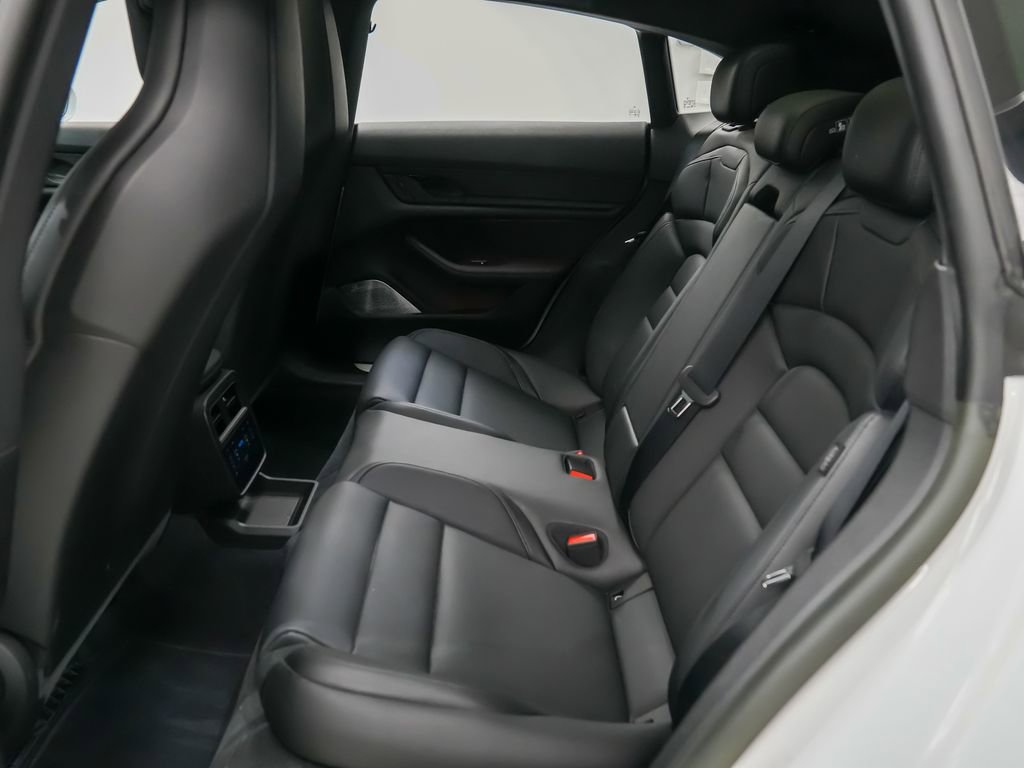Used 2023 Porsche Taycan 4S w/ Performance Package image 19