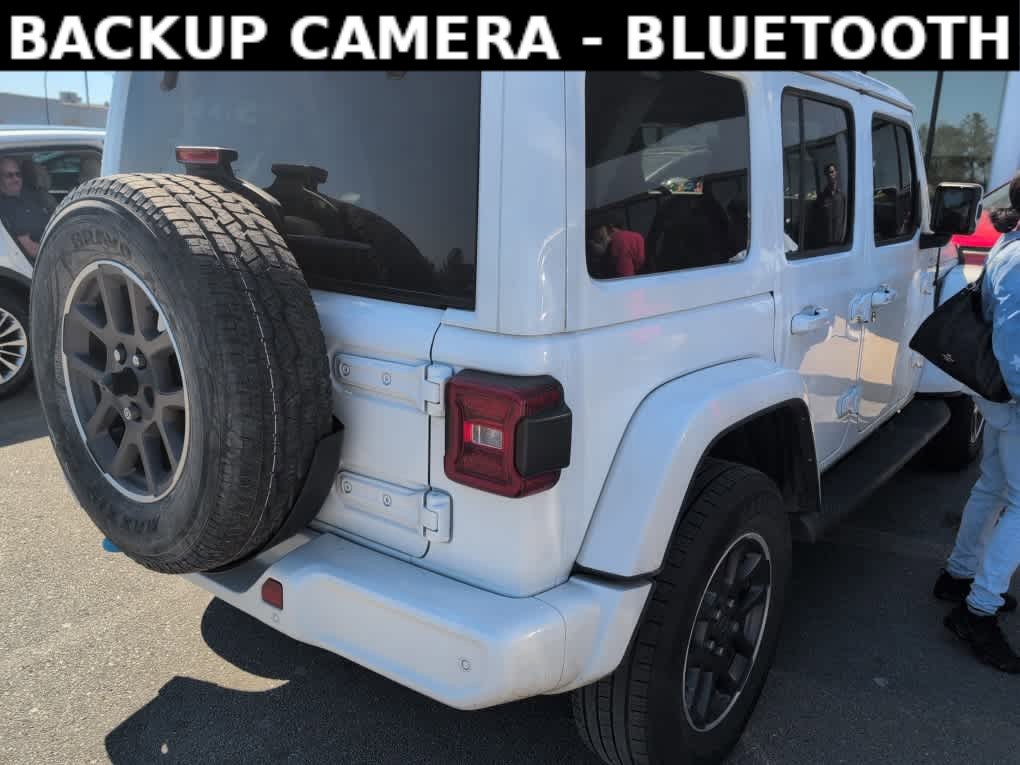 Used 2021 Jeep Wrangler Unlimited Sahara image 4