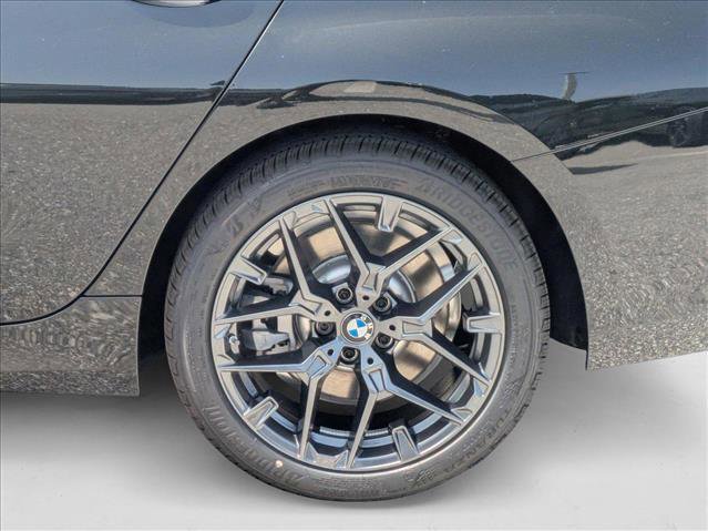 Used 2025 BMW 330i Sedan w/ Premium Package image 15
