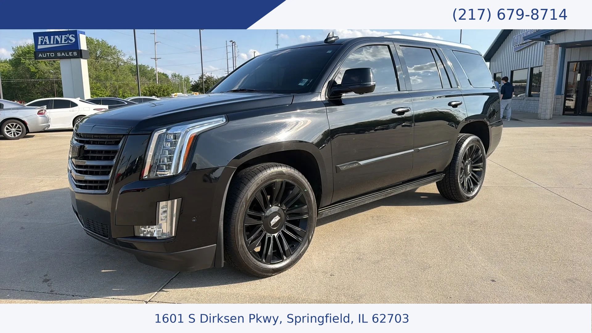Used 2017 Cadillac Escalade Platinum AWD/4WD image 1