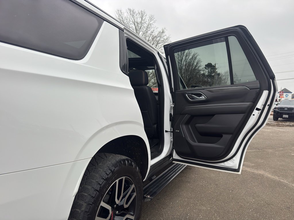 Used 2022 GMC Yukon AT4 AWD/4WD image 21