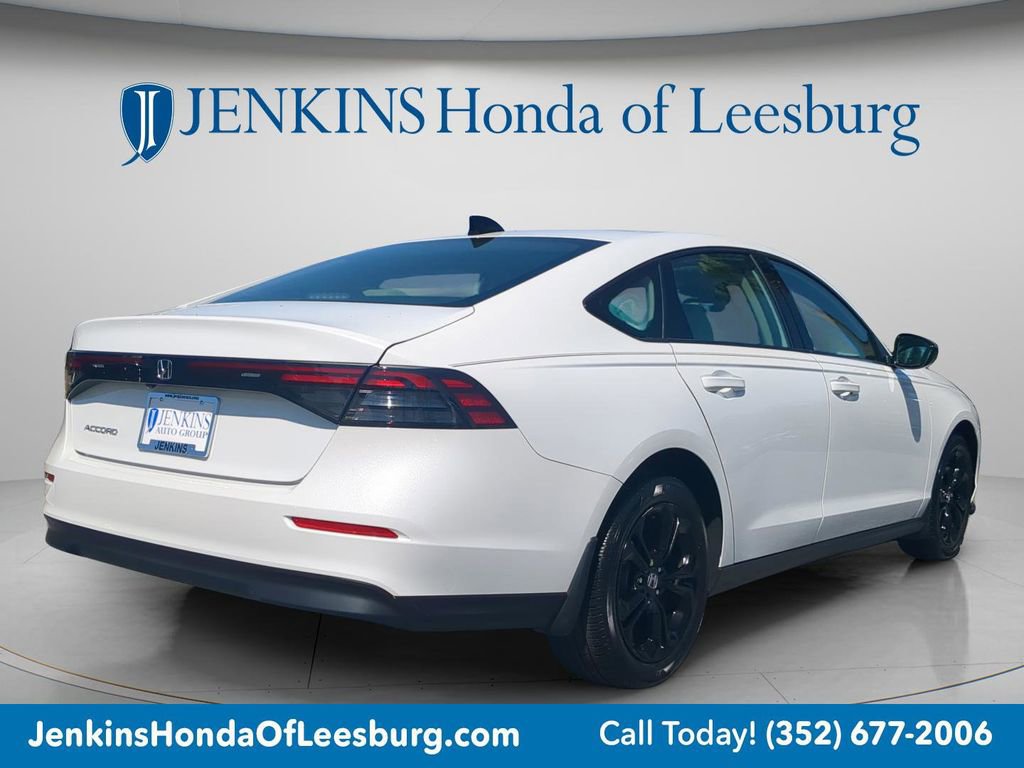 Used 2025 Honda Accord SE image 4