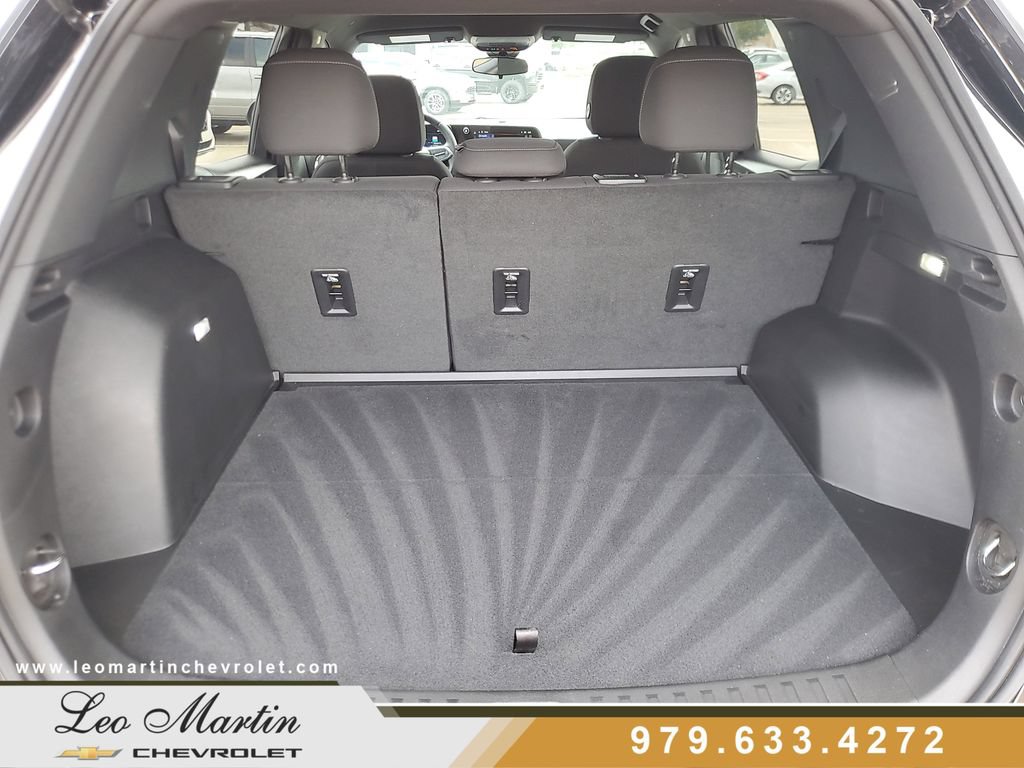 Used 2026 Chevrolet Equinox LT FWD image 7