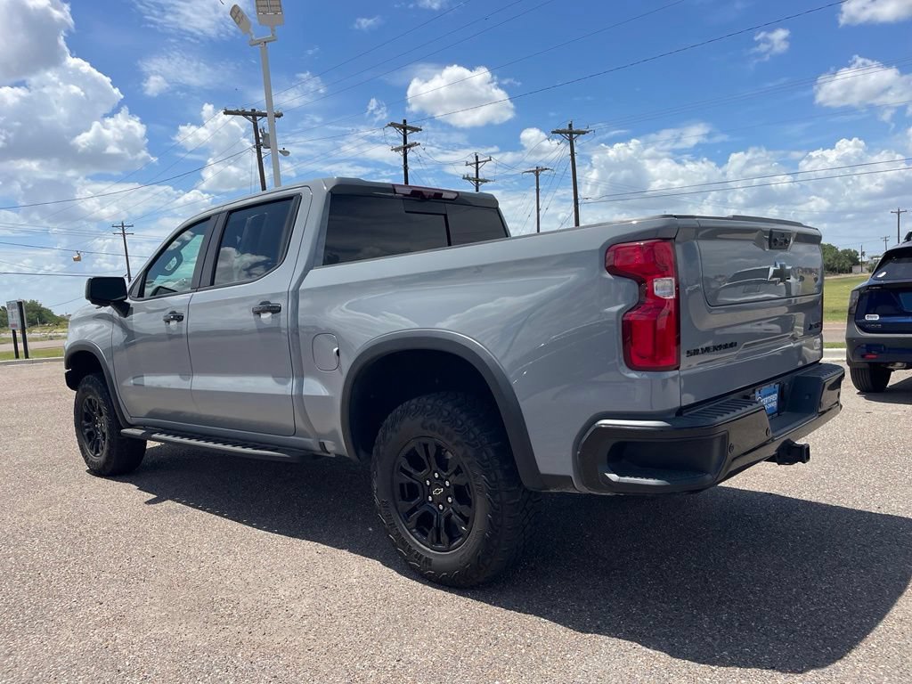 Used 2024 Chevrolet Silverado 1500 ZR2 w/ Technology Package AWD/4WD image 5