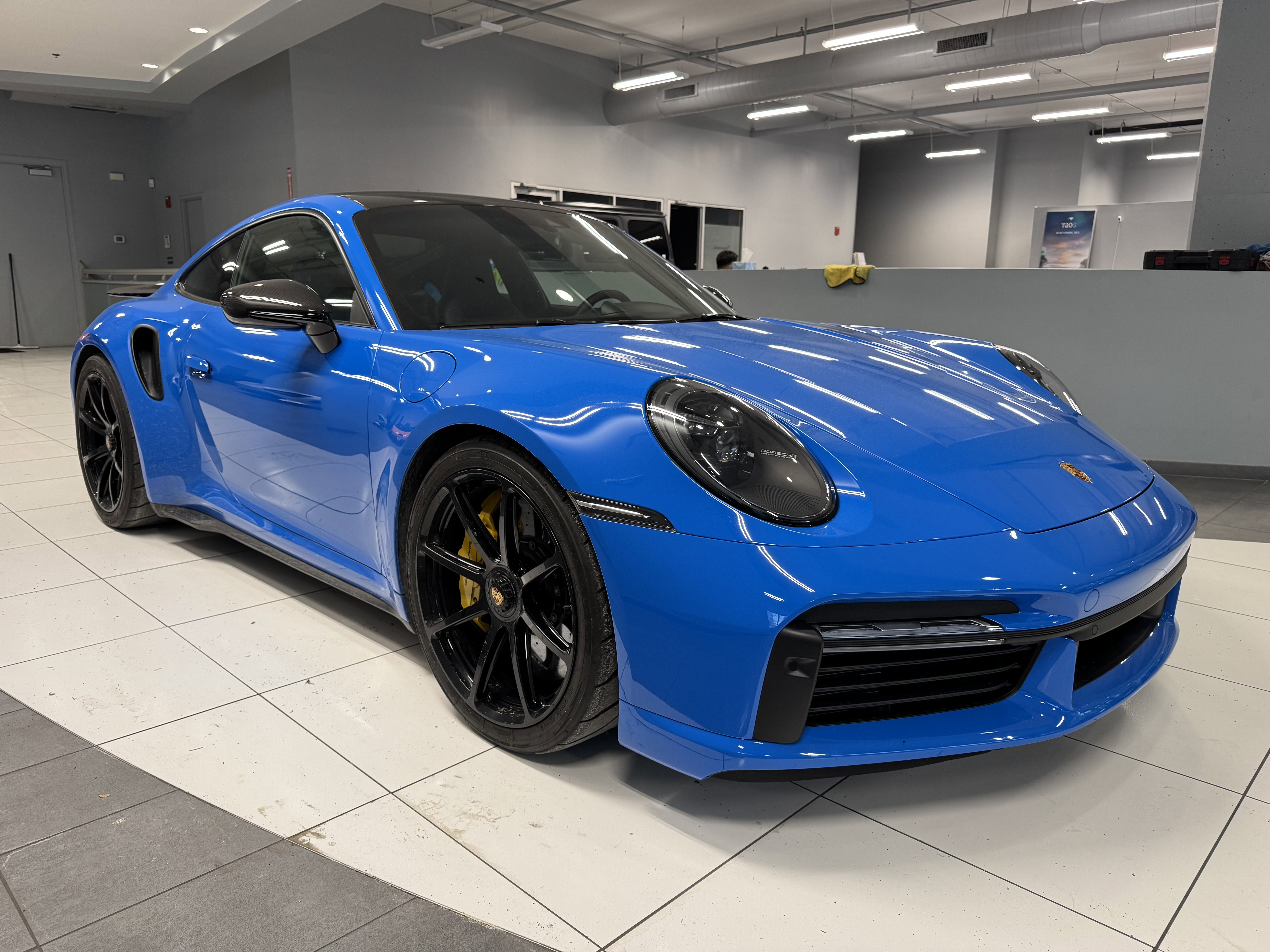 Used 2023 Porsche 911 image 5