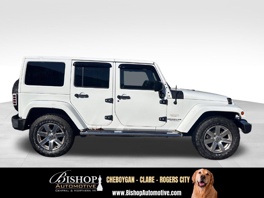 Used 2015 Jeep Wrangler Unlimited Sahara w/ Dual Top Group AWD/4WD image 11