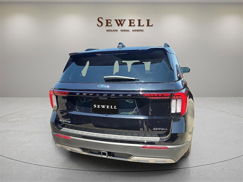 New 2025 Ford Explorer Active w/ Active Comfort Package image 4