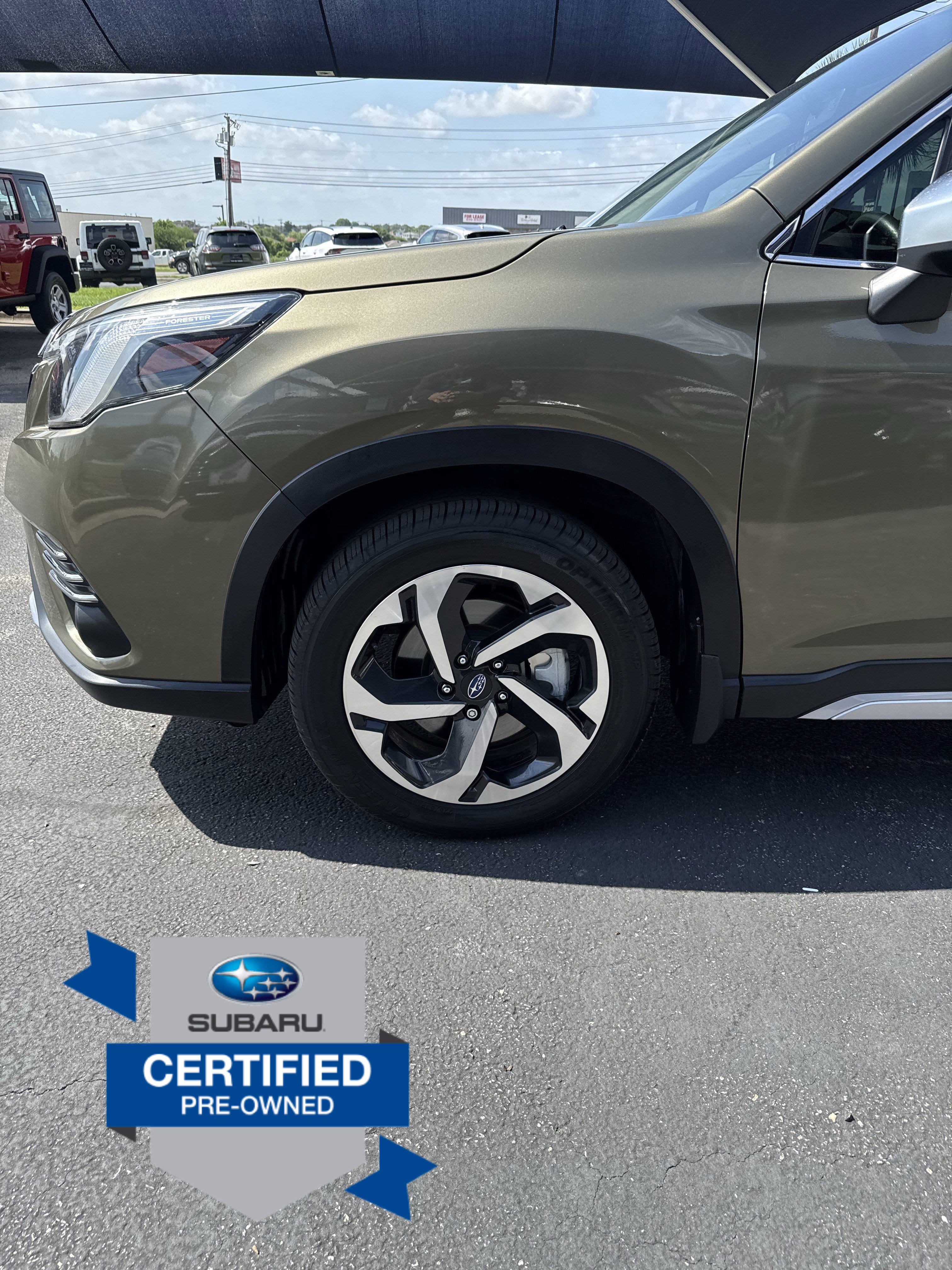 Used 2023 Subaru Forester Touring AWD/4WD image 34