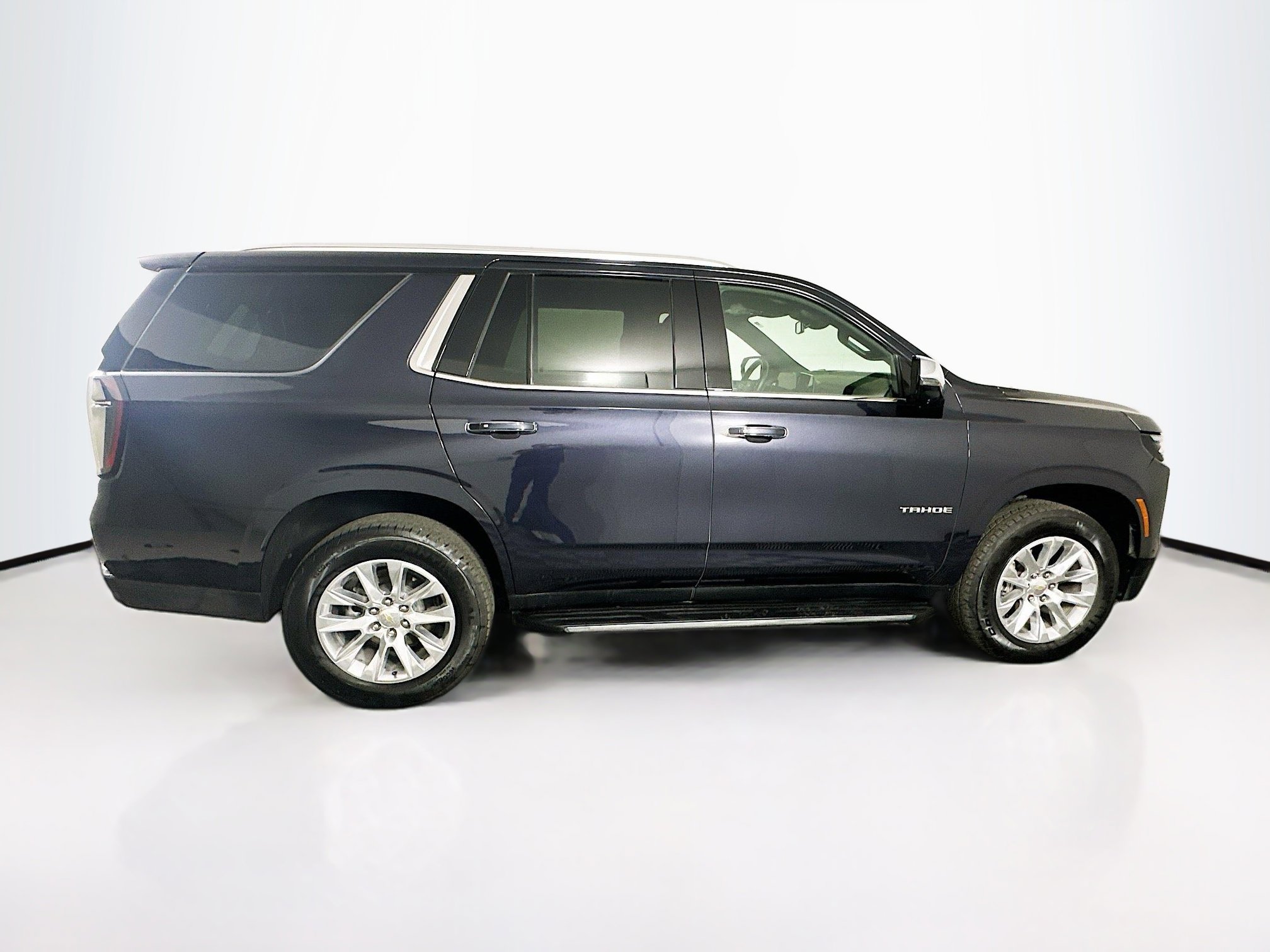 Used 2025 Chevrolet Tahoe Premier image 10