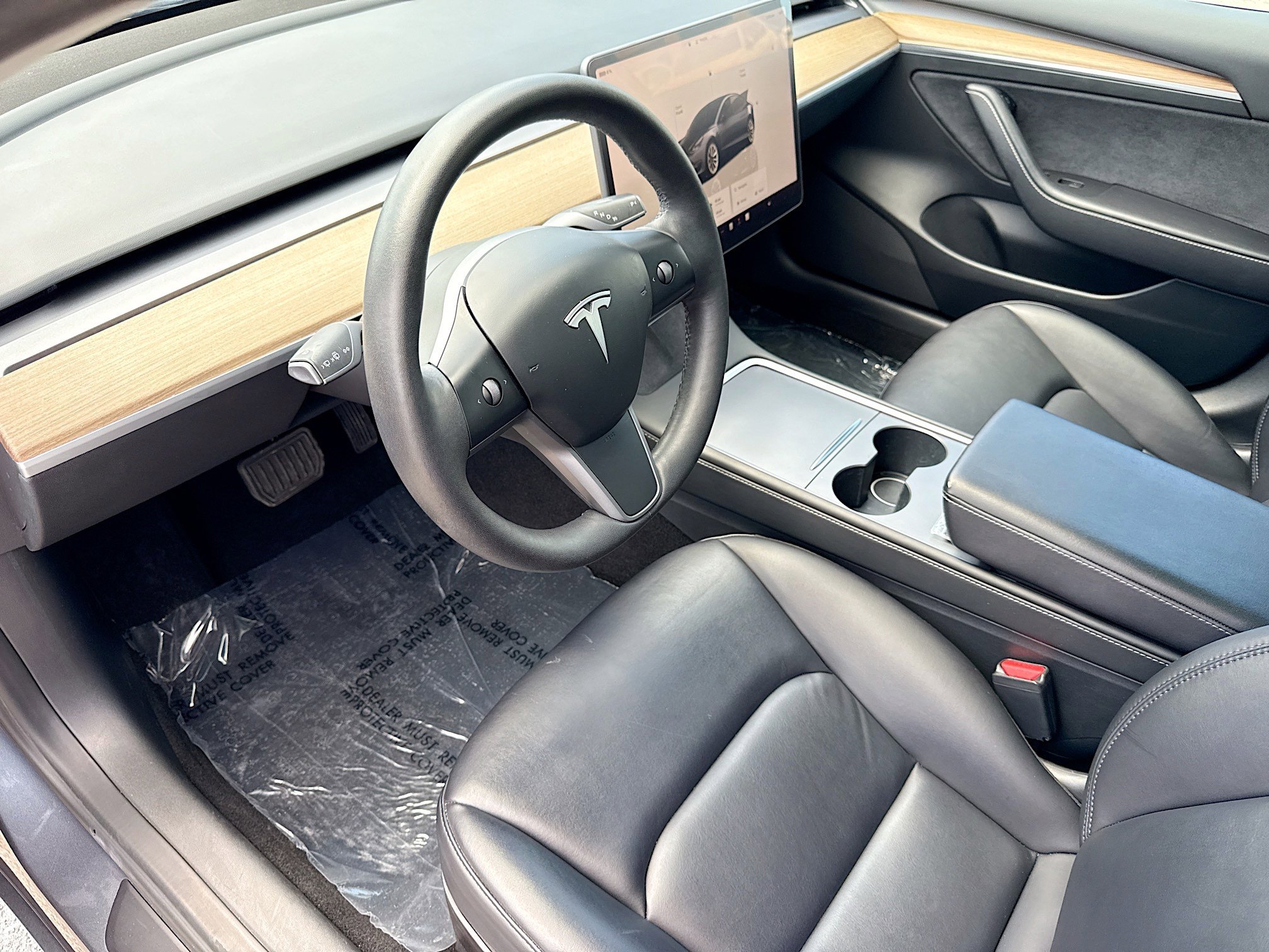 Used 2023 Tesla Model 3 Standard Range image 25