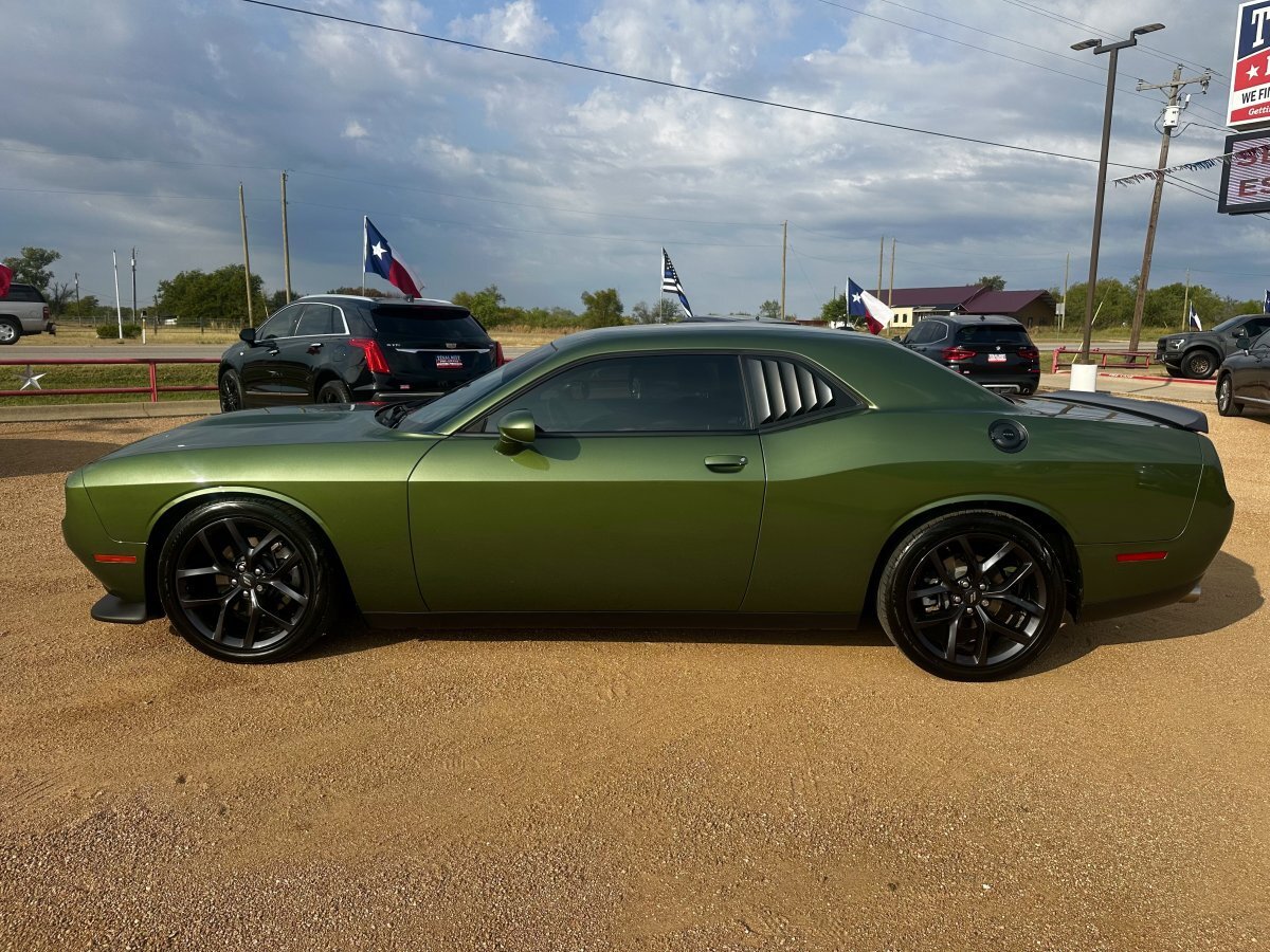 Used 2021 Dodge Challenger GT w/ Blacktop Package image 11