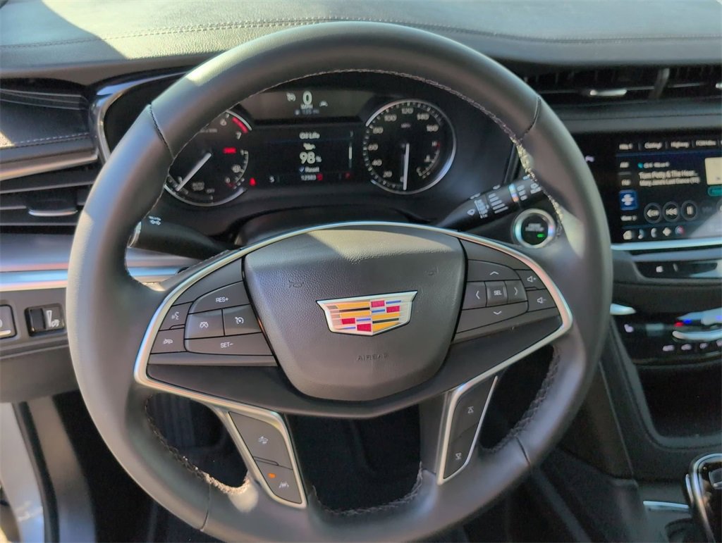 Certified 2024 Cadillac XT5 Luxury image 8
