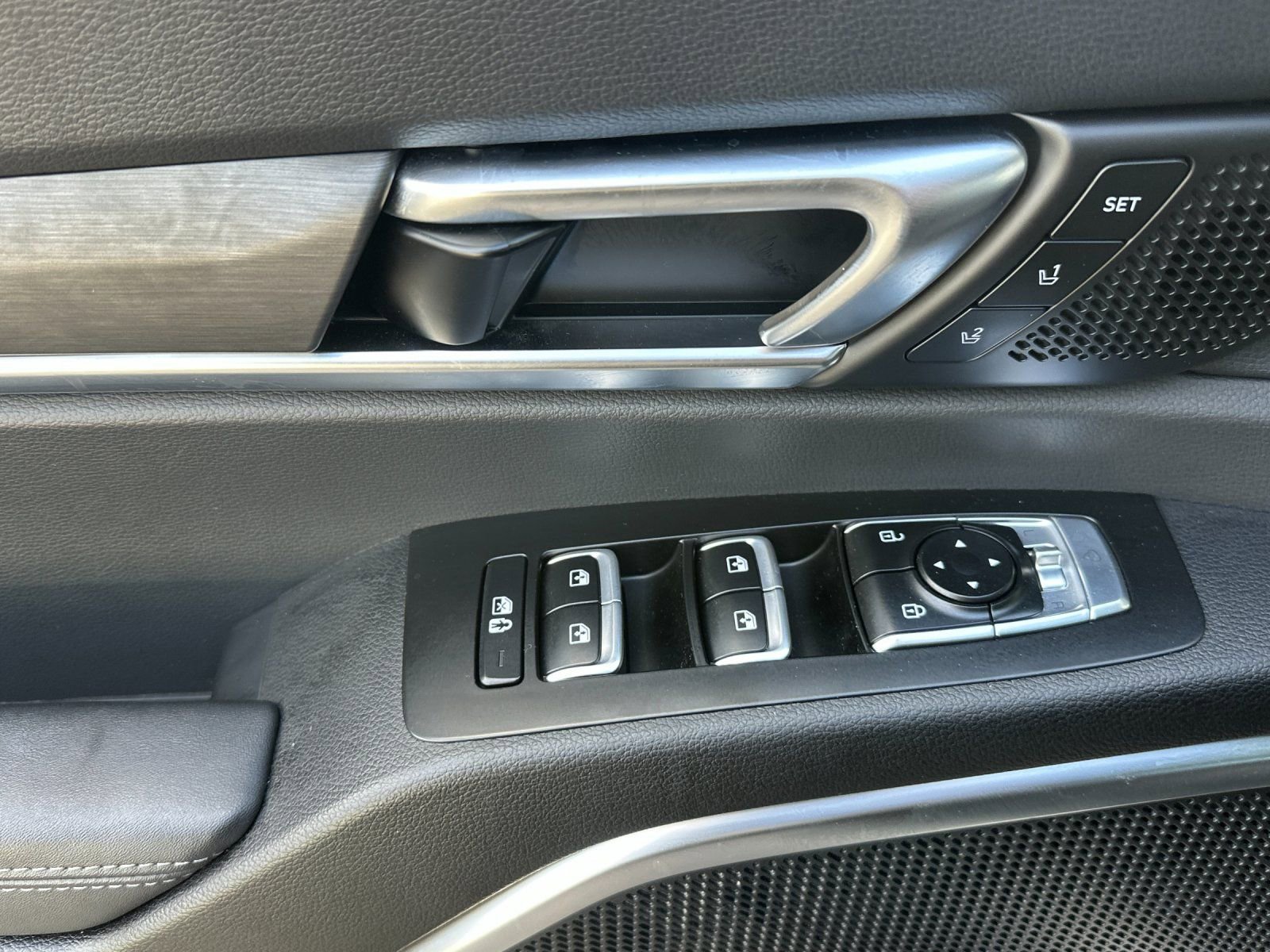 Used 2023 Kia Telluride SX Prestige X-Pro AWD/4WD image 11