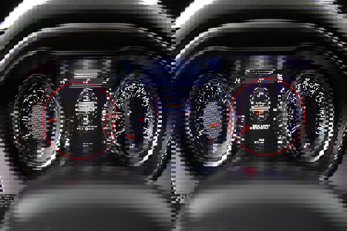 Used 2021 Dodge Challenger R/T image 12