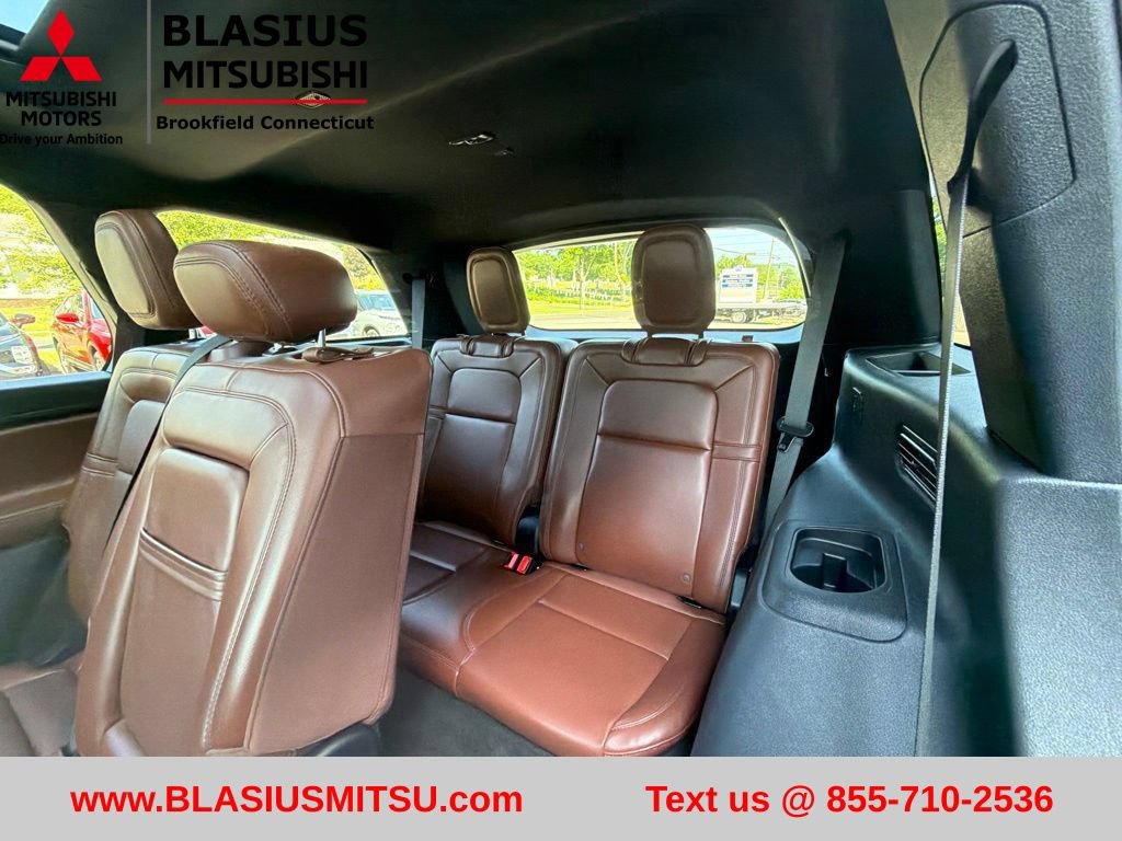Used 2025 Lincoln Aviator Reserve AWD/4WD image 39