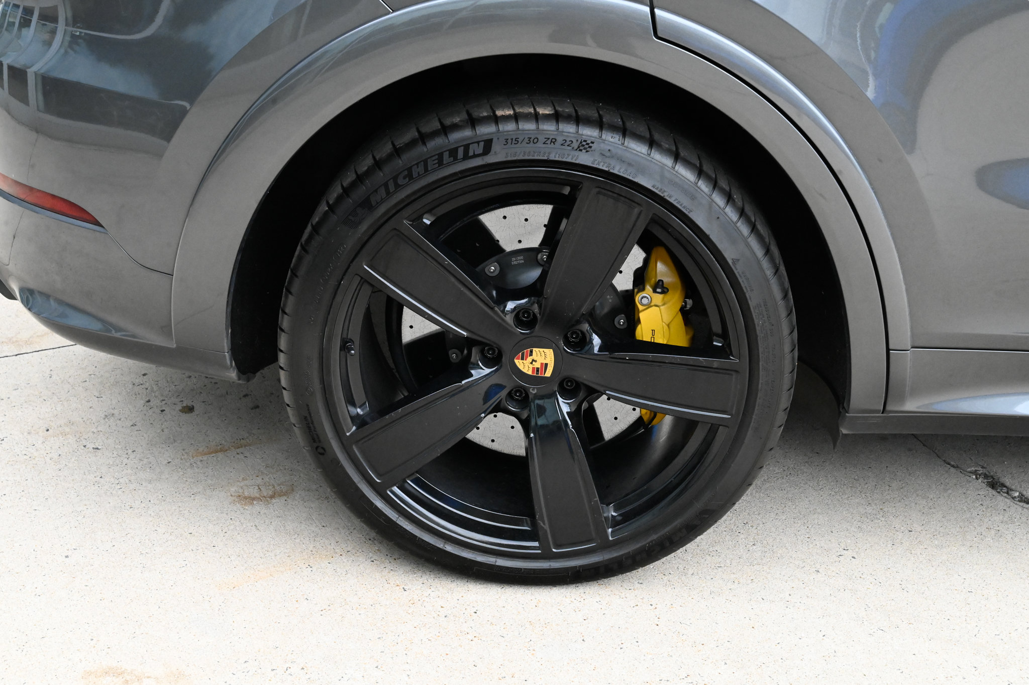 Used 2021 Porsche Cayenne Turbo AWD/4WD image 11