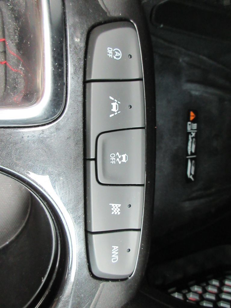 Certified 2022 Chevrolet TrailBlazer RS w/ Sun and Liftgate Package AWD/4WD image 30
