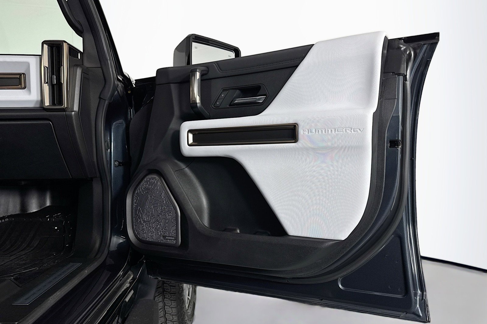 Used 2025 GMC Hummer EV 3X image 23