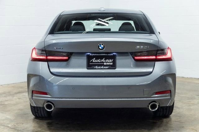 Certified 2025 BMW 330i xDrive Sedan w/ Premium Package image 9