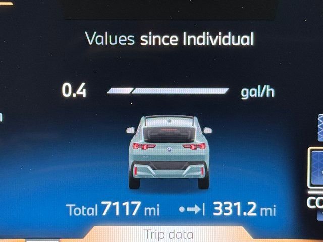 Certified 2025 BMW X2 xDrive28i w/ Technology Package image 15