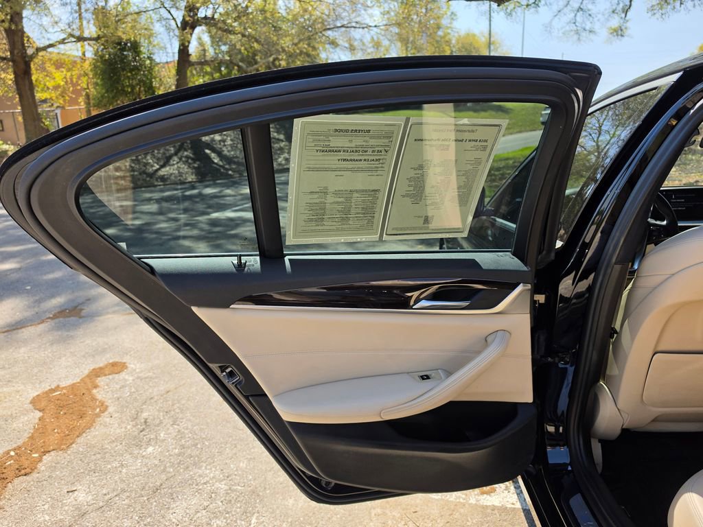 Used 2018 BMW 530e 530e iPerformance image 34