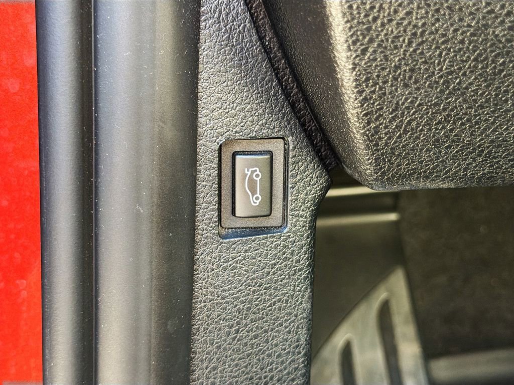 Used 2018 BMW M240i xDrive Convertible image 18