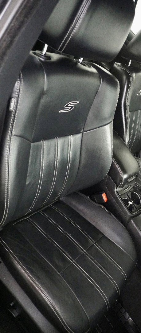 Used 2014 Chrysler 300 S image 9