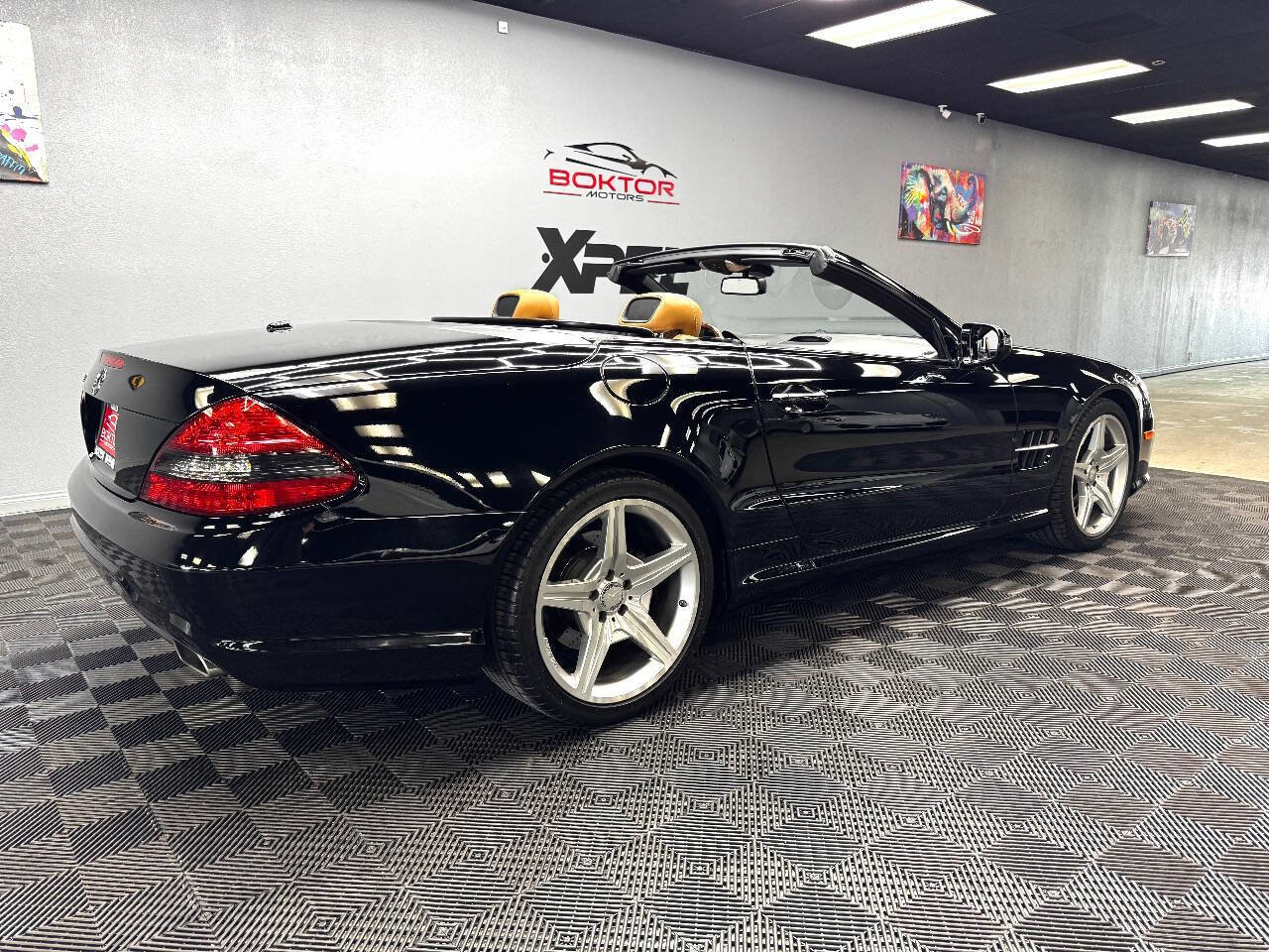 Used 2011 Mercedes-Benz SL 550 image 22