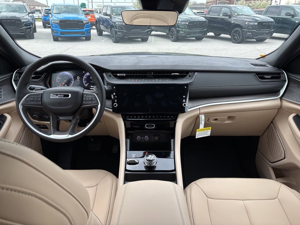 New 2026 Jeep Grand Cherokee Limited AWD/4WD image 10