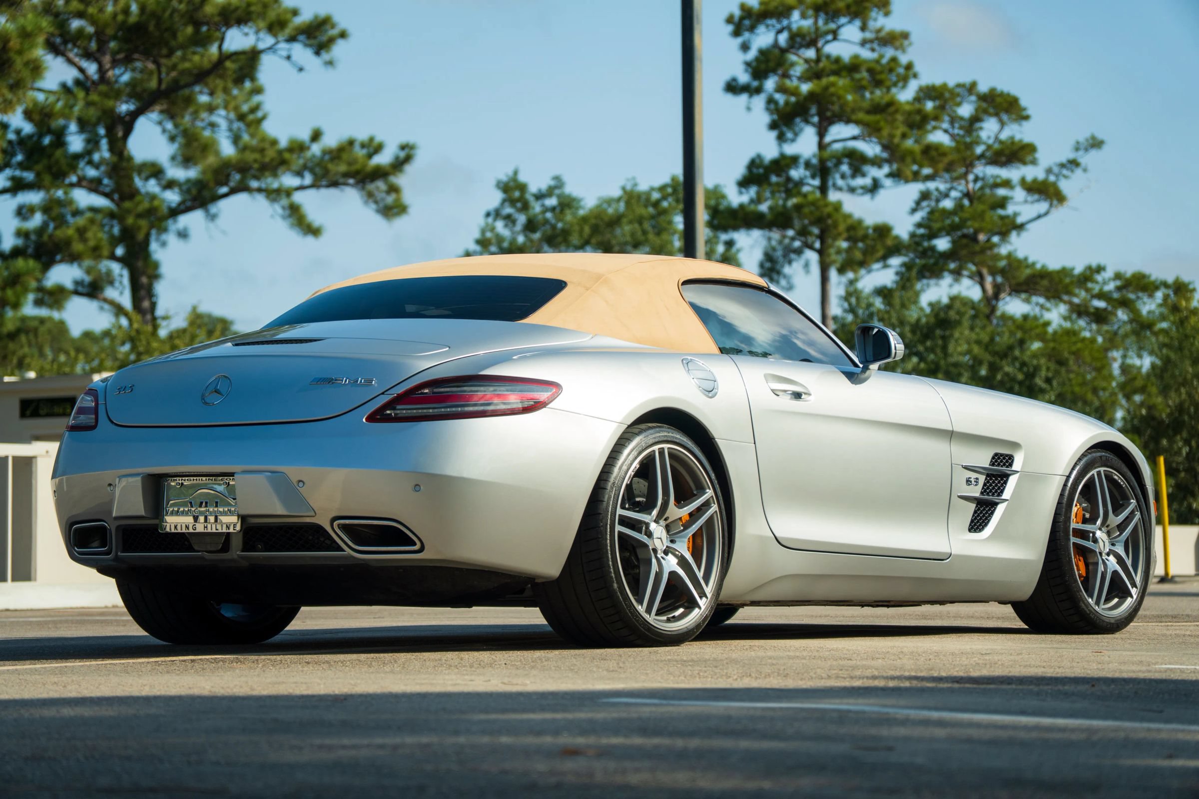 Used 2012 Mercedes-Benz SLS AMG Roadster image 13