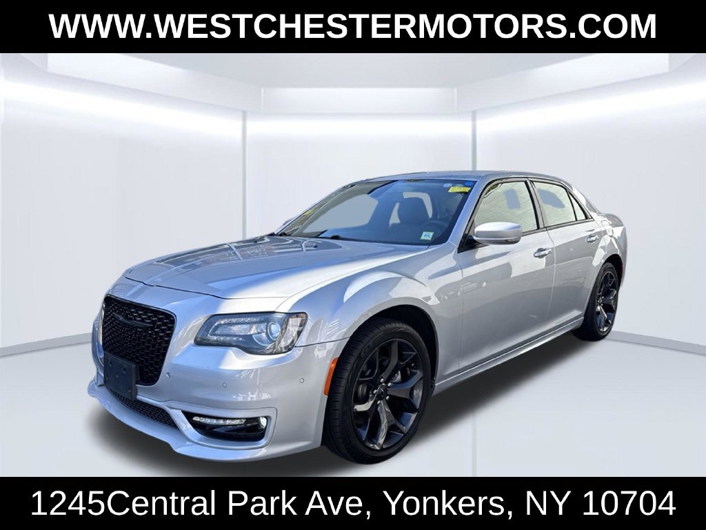 Used 2023 Chrysler 300 Touring L w/ Comfort Group