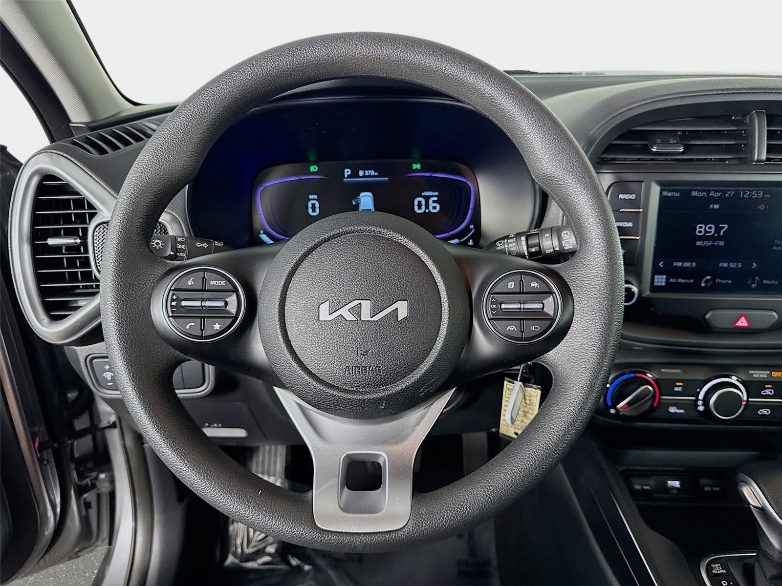 Certified 2025 Kia Soul LX w/ LX Technology Package FWD image 12