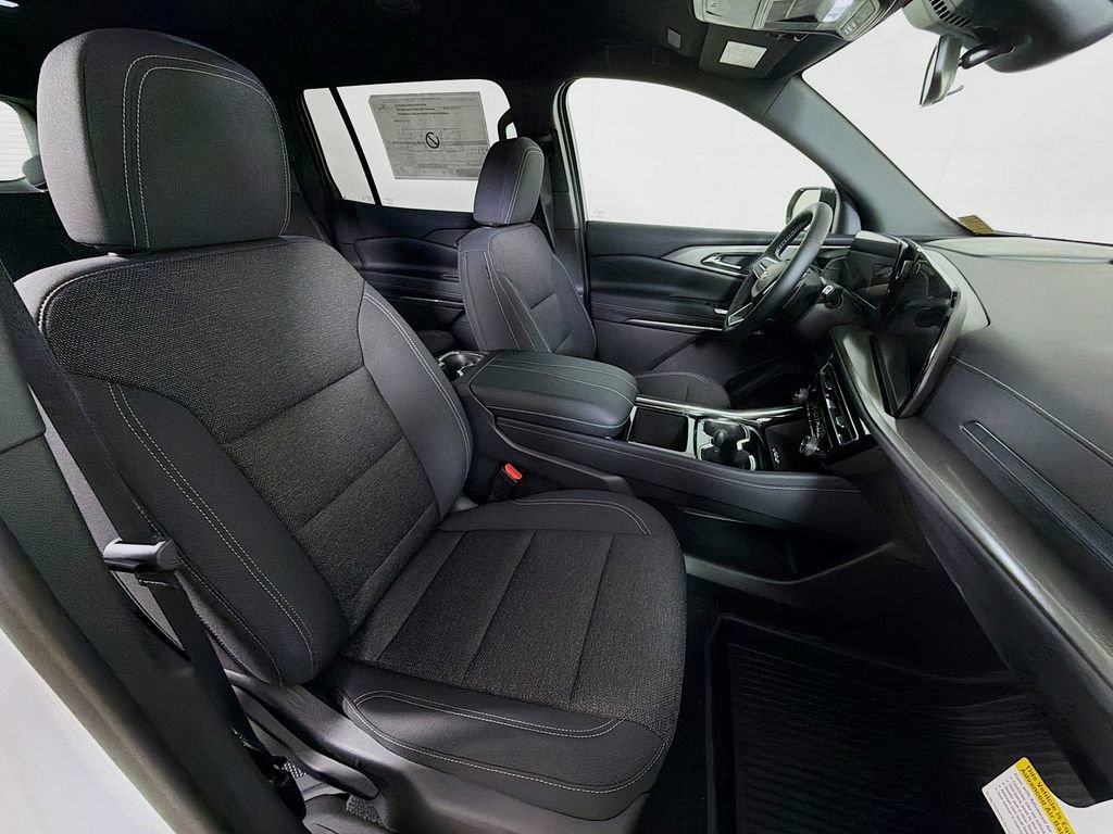 New 2026 Chevrolet Traverse LT w/ LPO, Floor Liner Package AWD/4WD image 24