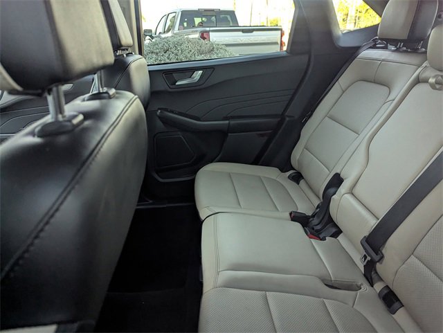 Used 2022 Ford Escape Titanium w/ Class II Trailer Tow Package image 10