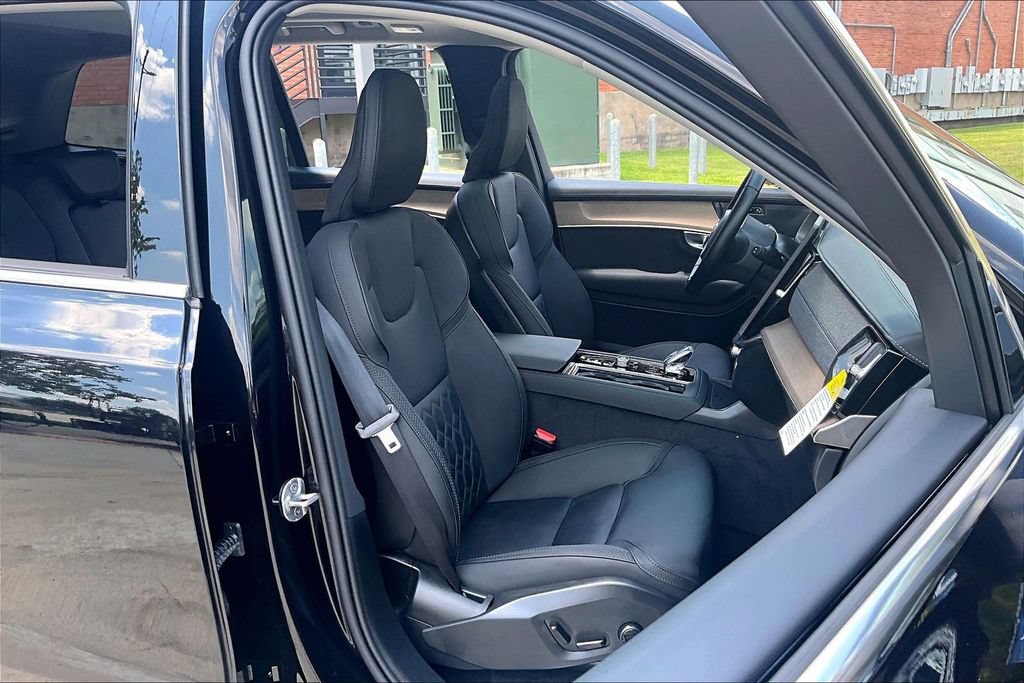 Certified 2026 Volvo XC90 B6 Plus AWD/4WD image 10