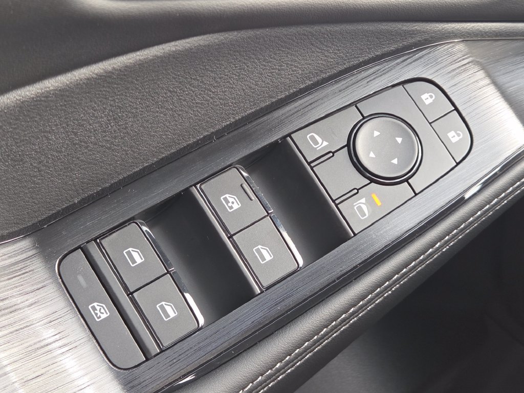 New 2026 Nissan Rogue Platinum AWD/4WD image 14