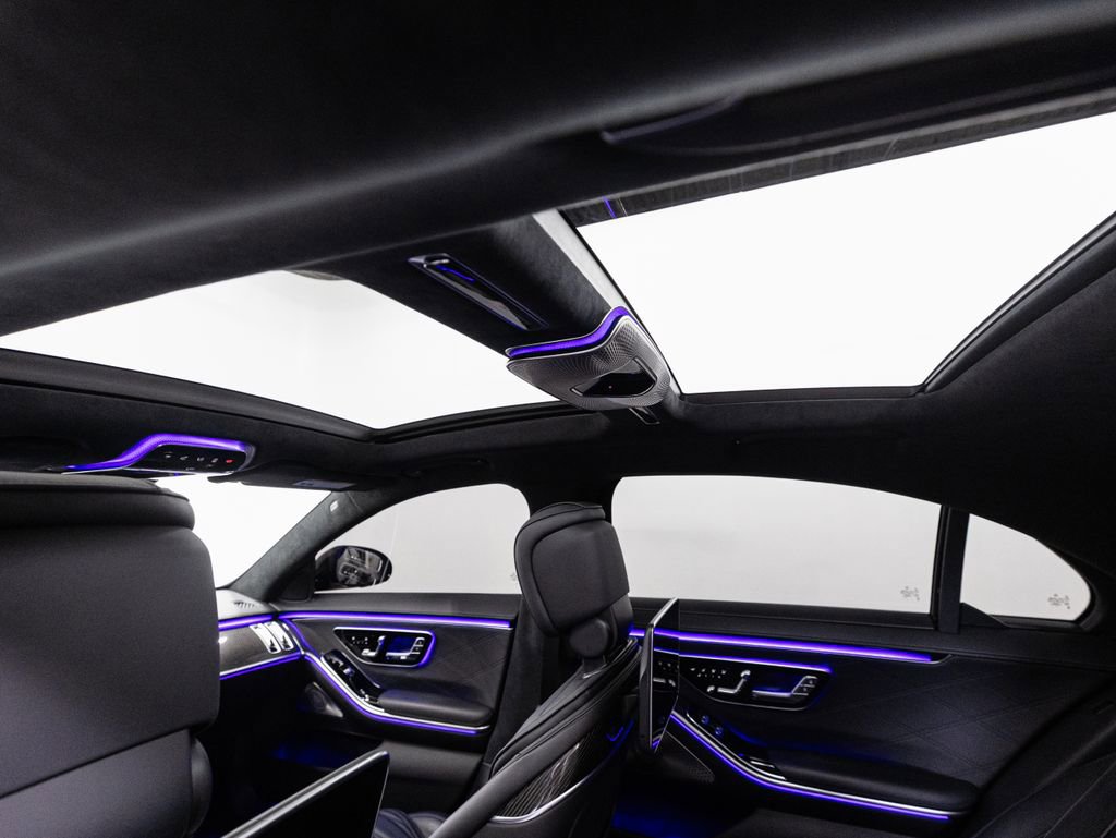 Used 2024 Mercedes-Benz S 63 AMG S image 27