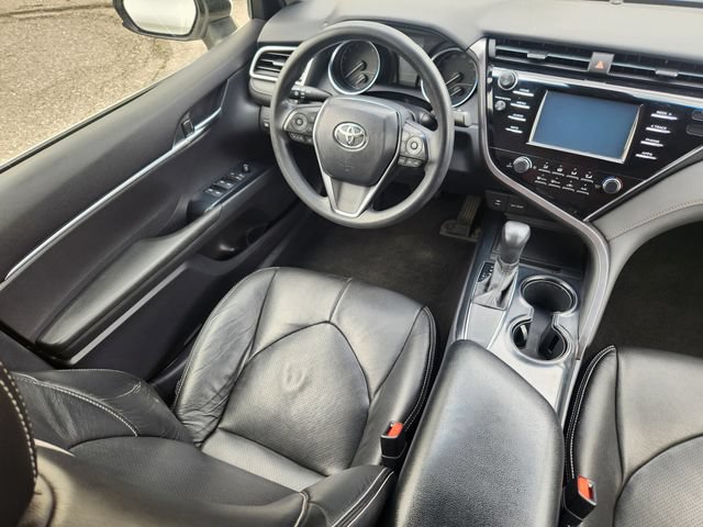 Used 2018 Toyota Camry LE FWD image 11