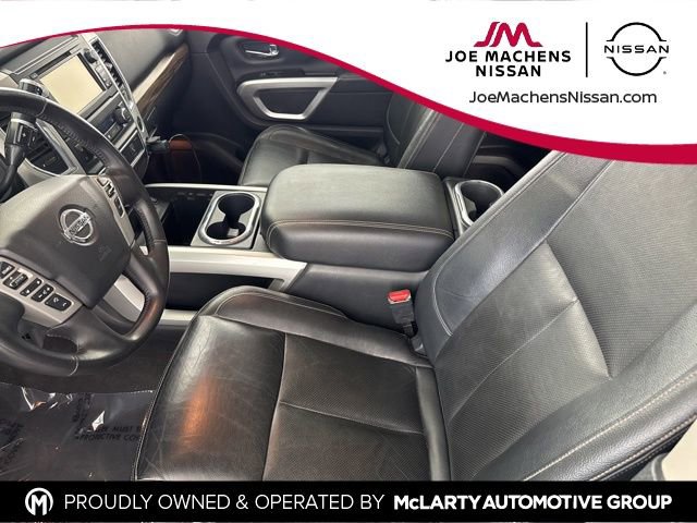 Used 2018 Nissan Titan SL image 20