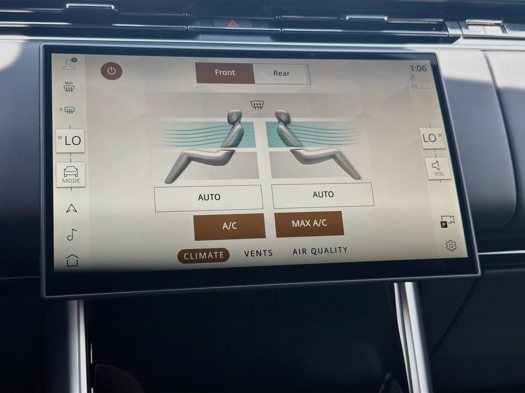 New 2026 Land Rover Range Rover SE AWD/4WD image 35
