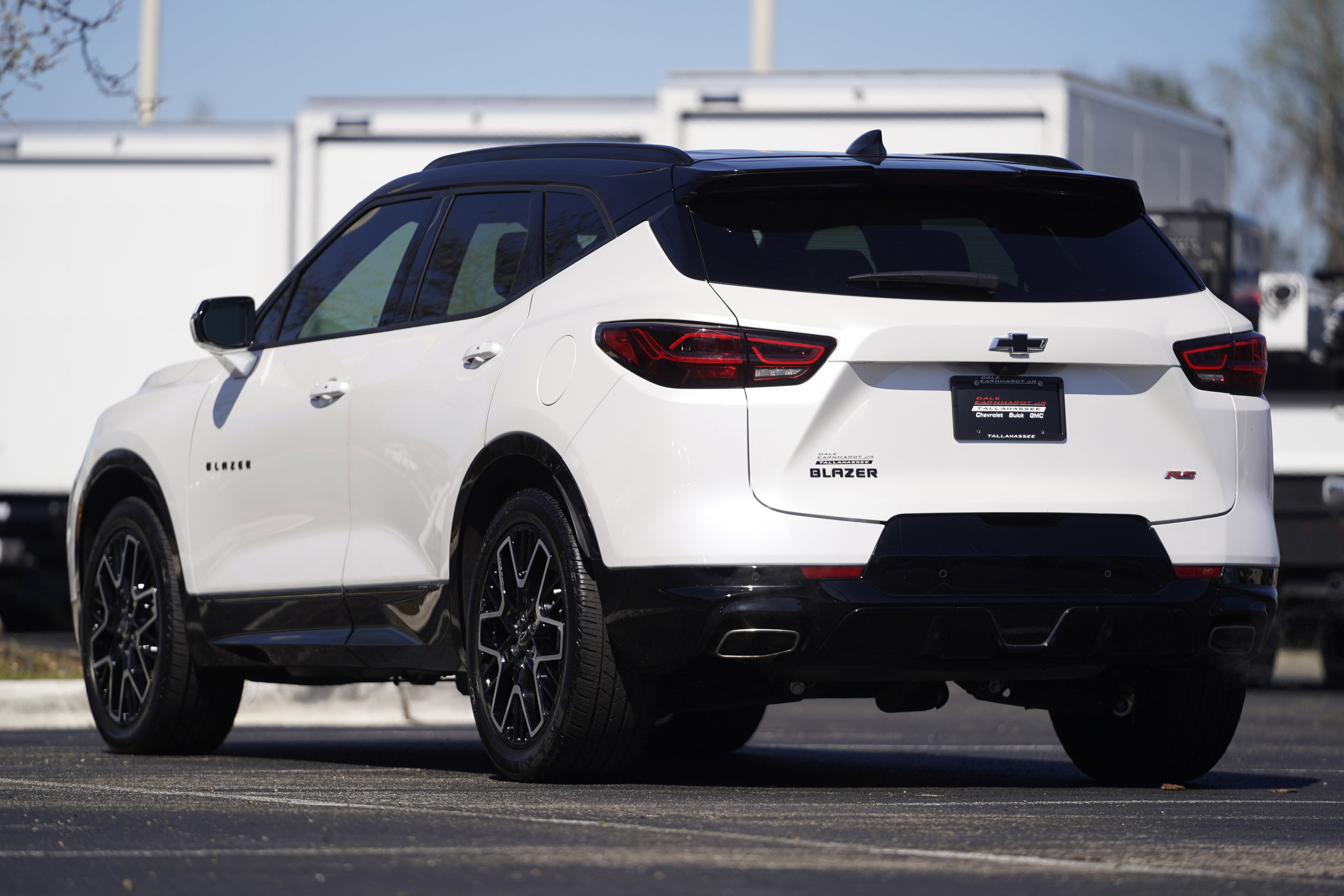 Used 2024 Chevrolet Blazer RS w/ Driver Confidence II Package image 3