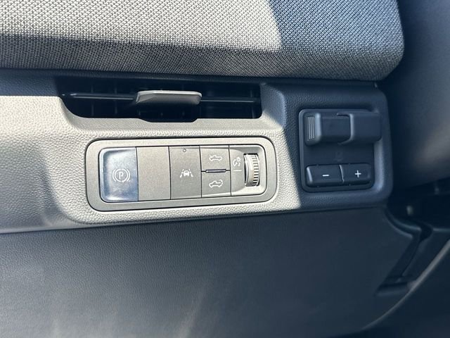 New 2026 GMC Sierra EV Elevation image 18