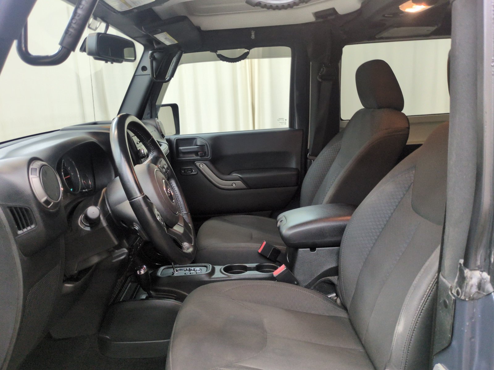 Used 2017 Jeep Wrangler Sport AWD/4WD image 14