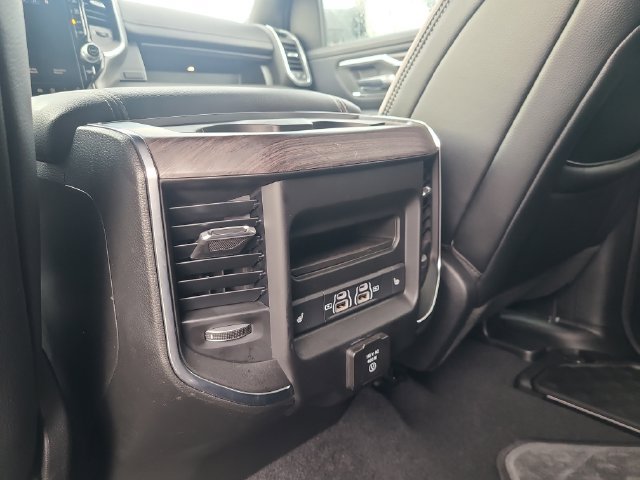 Used 2026 RAM 1500 Laramie AWD/4WD image 11