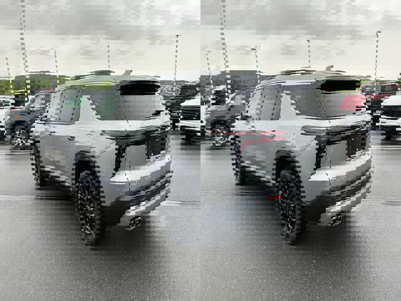 Used 2025 Chevrolet Traverse LT w/ Driver Confidence Package AWD/4WD image 5