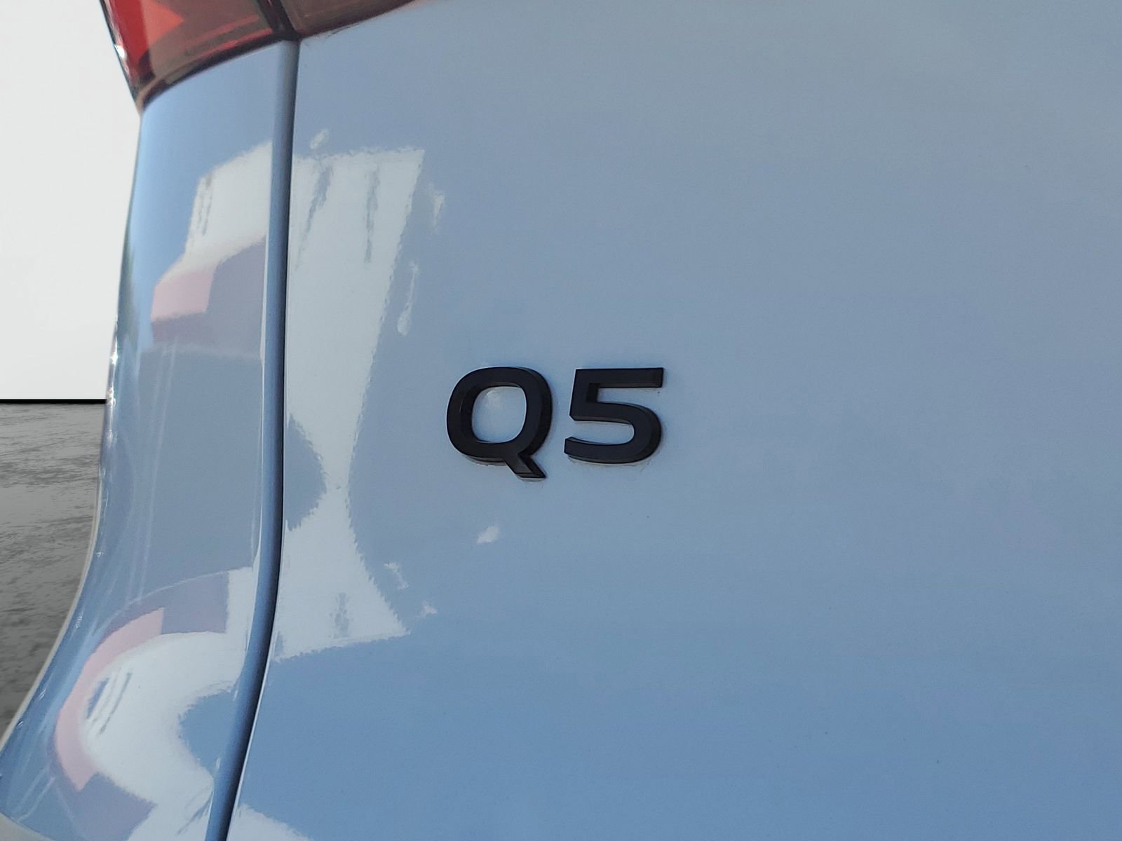 Used 2025 Audi Q5 Premium Plus w/ Premium Plus image 7